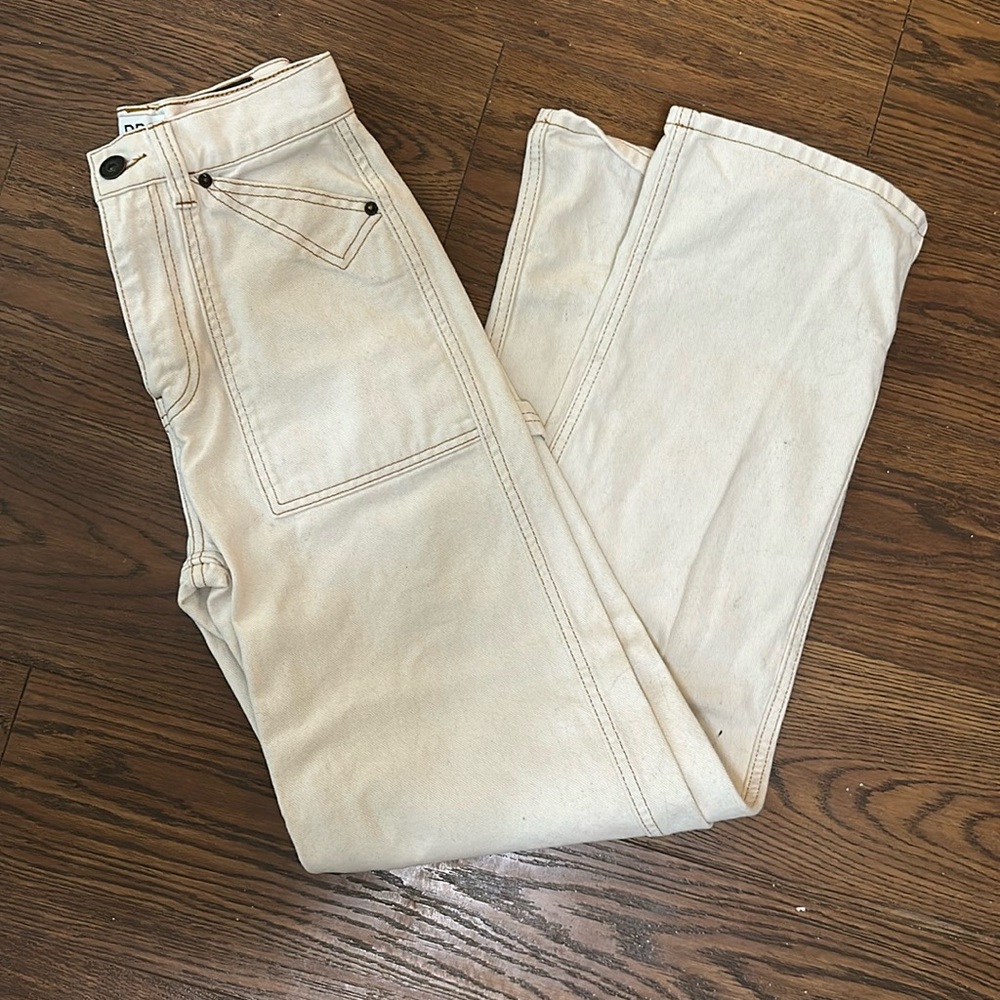 BDG WHITE CARPENTER JEANS
